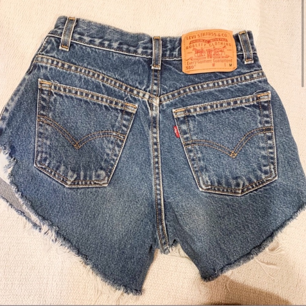 LEVIS VINTAGE HIGH WAISTED SHORTS - Picture 3 of 6